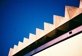 Photo of the roof edge of the ODEON Cinema, Brighton